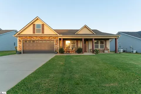 1670 Hannon Rd, Inman, SC 29349