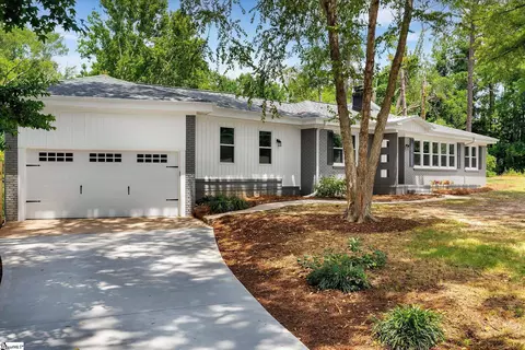 403 Wesleyan Dr, Central, SC 29630 photo 2
