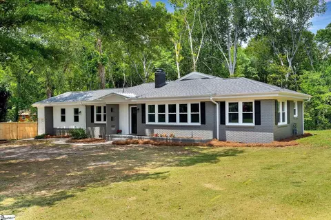 403 Wesleyan Dr, Central, SC 29630