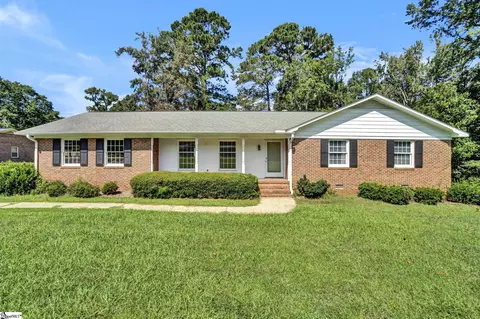 154 Crescent Rd, Greenwood, SC 29649