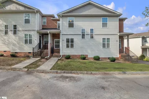 83 Huntress Dr, Greer, SC 29651