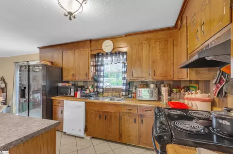 Kitchen - 112 Kellogg Ct, Pickens, SC 29671 photo 1 of 2