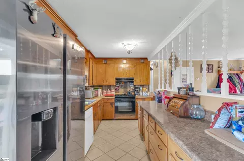 Kitchen - 112 Kellogg Ct, Pickens, SC 29671 photo 2 of 2