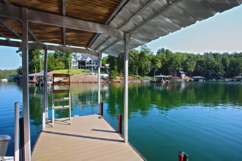 77 Harbor Pt, Seneca, SC 29672 photo 9