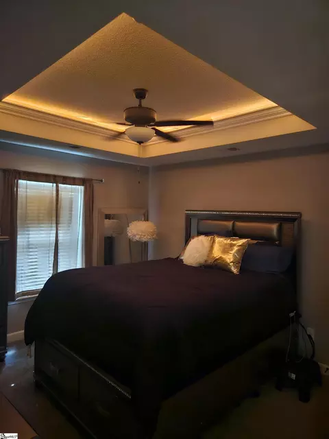 Bedroom - 102 Gary Dr, Inman, SC 29349 photo 2 of 2