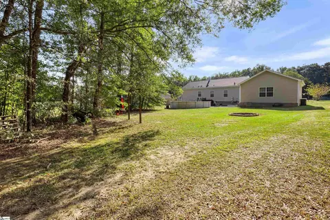 Exterior - 151 Lesley Rd, Pelzer, SC 29669 photo 4 of 8