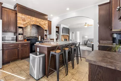 Kitchen - 151 Lesley Rd, Pelzer, SC 29669 photo 2 of 4
