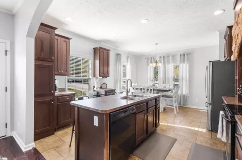 Kitchen - 151 Lesley Rd, Pelzer, SC 29669 photo 4 of 4