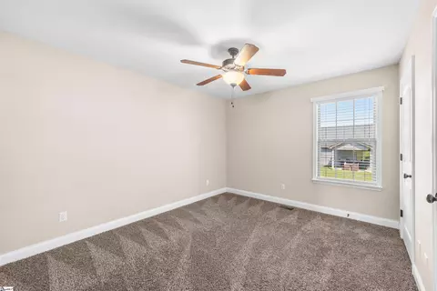 Bedroom - 504 Cornucopia Ln, Inman, SC 29349 photo 5 of 8
