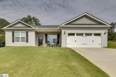 160 Lemon Creek Dr, Lyman, SC 29365