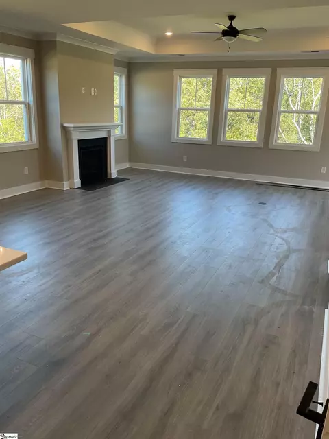 Living - 101 Arbor View Ln, Central, SC 29630 photo 1 of 2