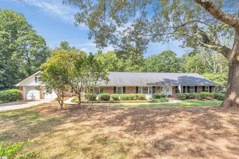 21 Doyle Dr, Greenville, SC 29615
