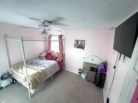 Bedroom - 126 Jay Cir, Moore, SC 29369 photo 2 of 4