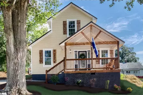 113 S 8th St, Easley, SC 29640