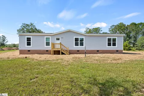 915 Rector Rd, Belton, SC 29627