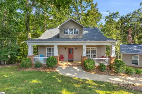 102 Hunt Valley Cir, Piedmont, SC 29673