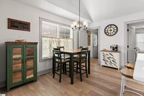 301 Shadybrook Dr, Walhalla, SC 29691 photo 8