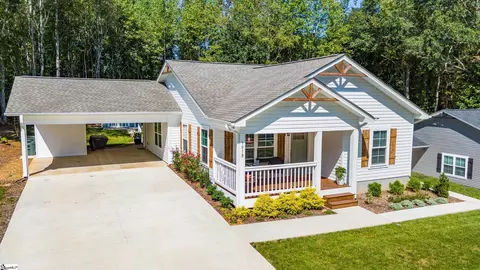 301 Shadybrook Dr, Walhalla, SC 29691 photo 2