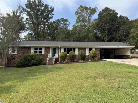 405 Confederate Cir, Taylors, SC 29687