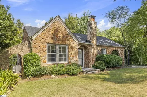 29 E Tallulah Dr, Greenville, SC 29605