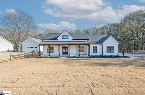 1260 Mount Carmel Rd, Gray Court, SC 29645