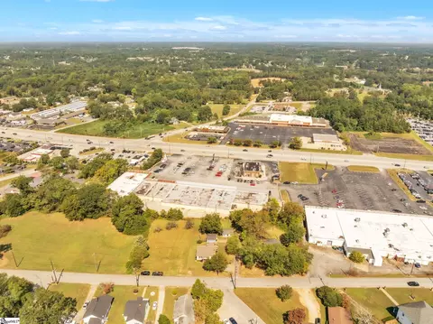 View/Area - 407 Hampton Rd, Greer, SC 29651 photo 3 of 6