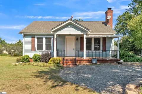 407 Hampton Rd, Greer, SC 29651