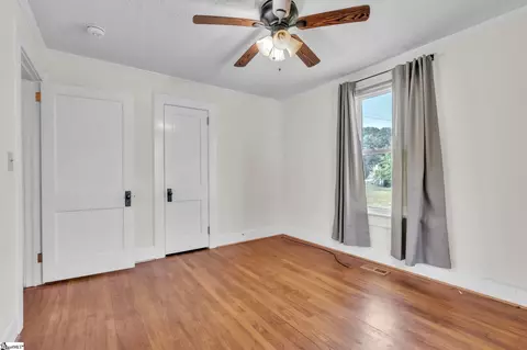 Bedroom - 407 Hampton Rd, Greer, SC 29651 photo 6 of 7