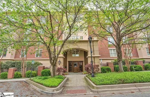 400 N Main St UNIT 204, Greenville, SC 29601
