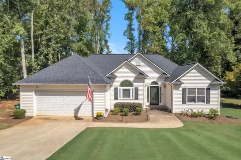 536 Yorktown Pl, Moore, SC 29369