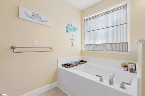 511 Turning Leaf Ln, Greer, SC 29651 photo 24