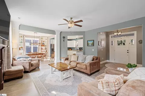 511 Turning Leaf Ln, Greer, SC 29651 photo 10