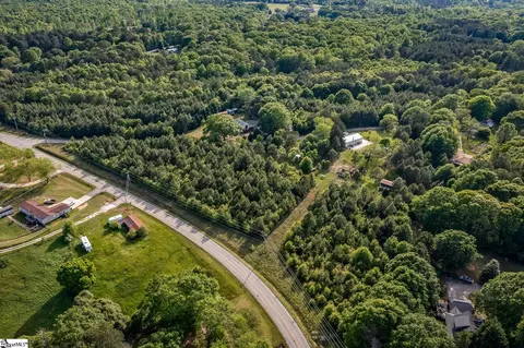 000 Bluebird Ln, Six Mile, SC 29682