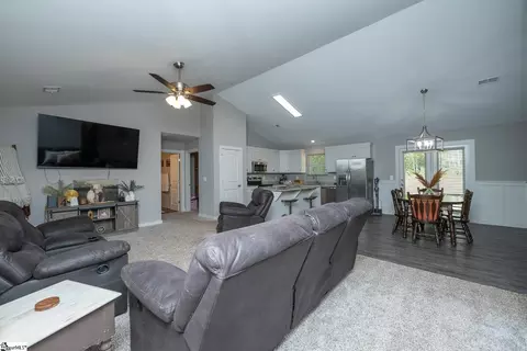 Entry Way - 293 Cecil Dr, Waterloo, SC 29384 photo 3 of 4