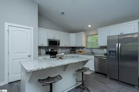 Kitchen - 293 Cecil Dr, Waterloo, SC 29384 photo 1 of 3