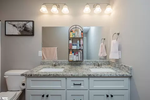 Bath - 293 Cecil Dr, Waterloo, SC 29384 photo 1 of 3