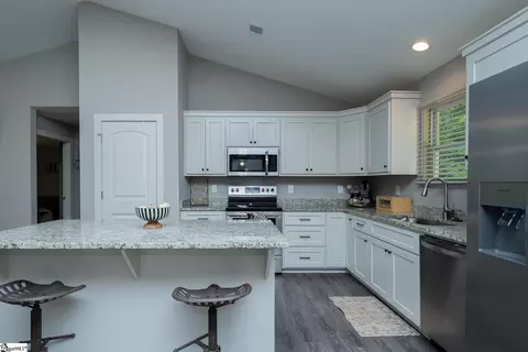 Kitchen - 293 Cecil Dr, Waterloo, SC 29384 photo 2 of 3