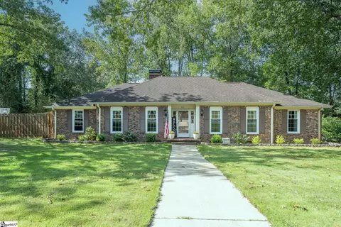 201 Winsford Dr, Greenville, SC 29609
