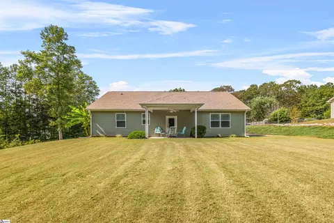 Exterior - 300 Brandon Ct, Easley, SC 29641 photo 7 of 8
