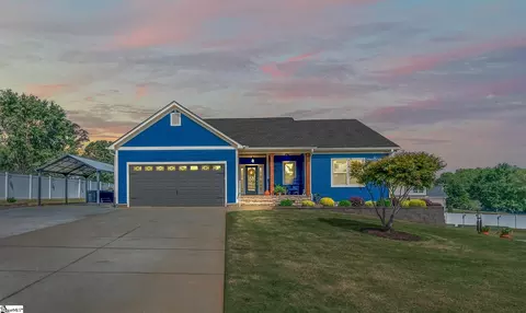 2 Wansley Rd, Taylors, SC 29687
