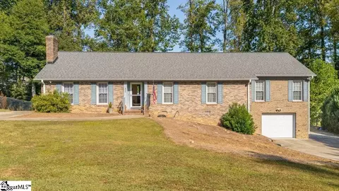 604 Gray Fox Sq, Taylors, SC 29687
