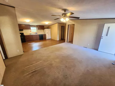 4 Ash St, Startex, SC 29377 photo 3