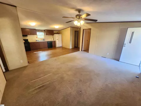 4 Ash St, Startex, SC 29377 photo 4