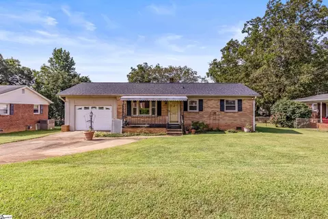 129 Monaview Cir, Greenville, SC 29617