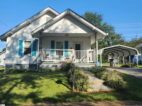 11 Hedgepath St, Liberty, SC 29657