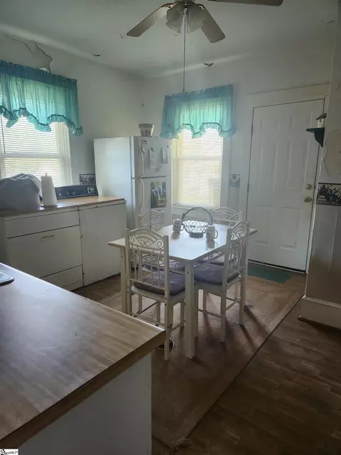 Kitchen - 11 Hedgepath St, Liberty, SC 29657 photo 1 of 3