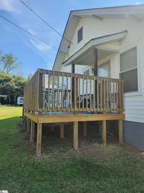Exterior - 11 Hedgepath St, Liberty, SC 29657 photo 2 of 3