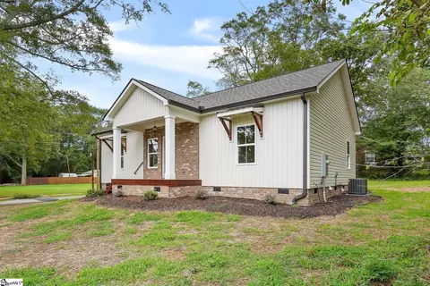 Exterior - 504 E Main St, Pendleton, SC 29670 photo 2 of 10