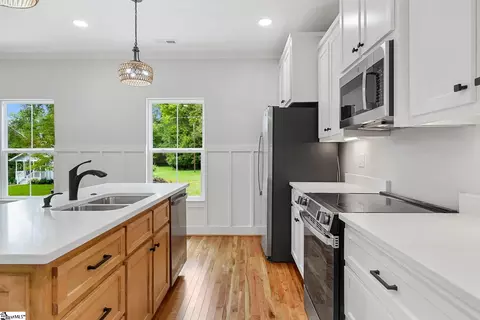 Kitchen - 504 E Main St, Pendleton, SC 29670 photo 5 of 7