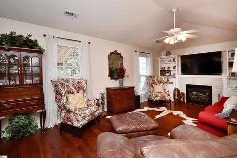 104 Reef Ct # B, Easley, SC 29642 photo 16